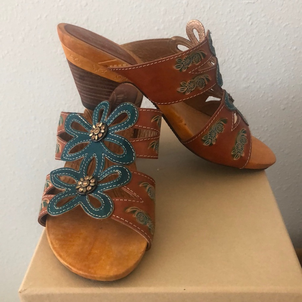 Spring Step Slides with heel